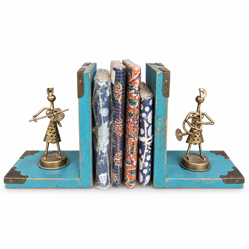 Blue wooden musician bookends with metal figurines on white background, front view for table or shelf décor – hoWme