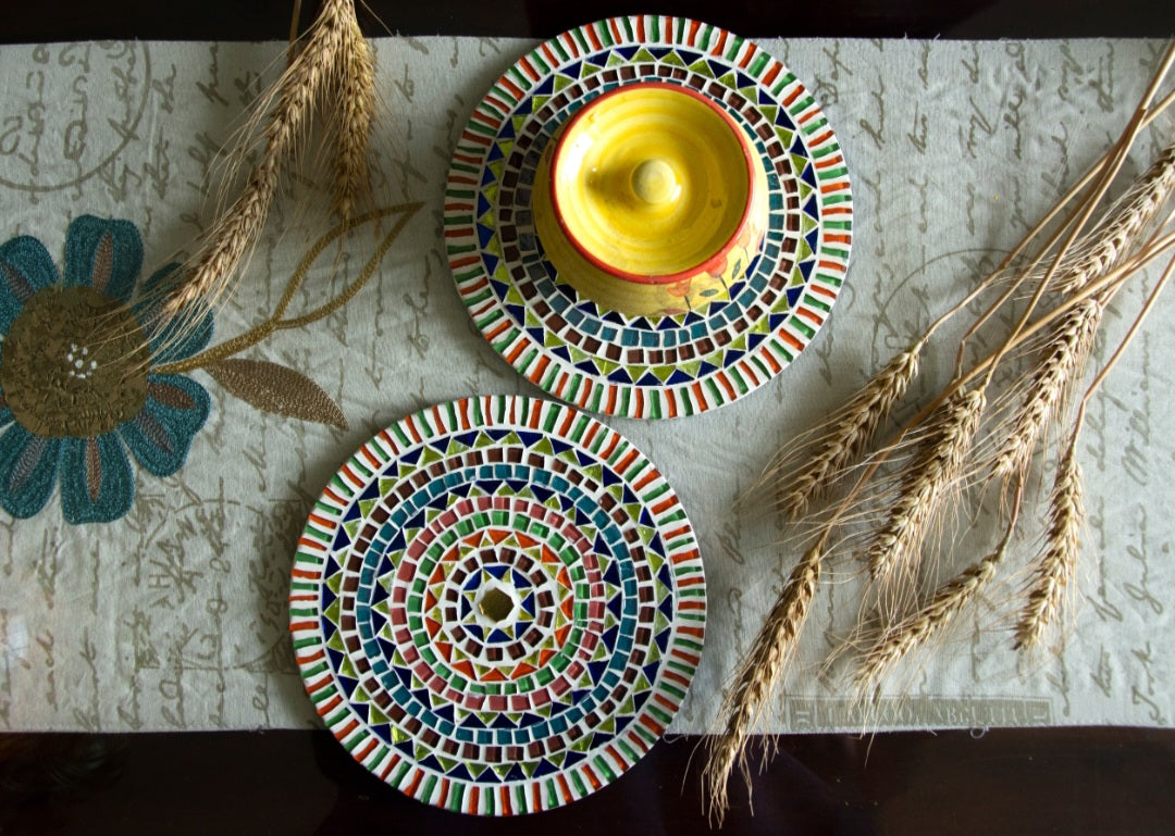 Multicolour circular mosaic MDF trivets set of two - hoWme