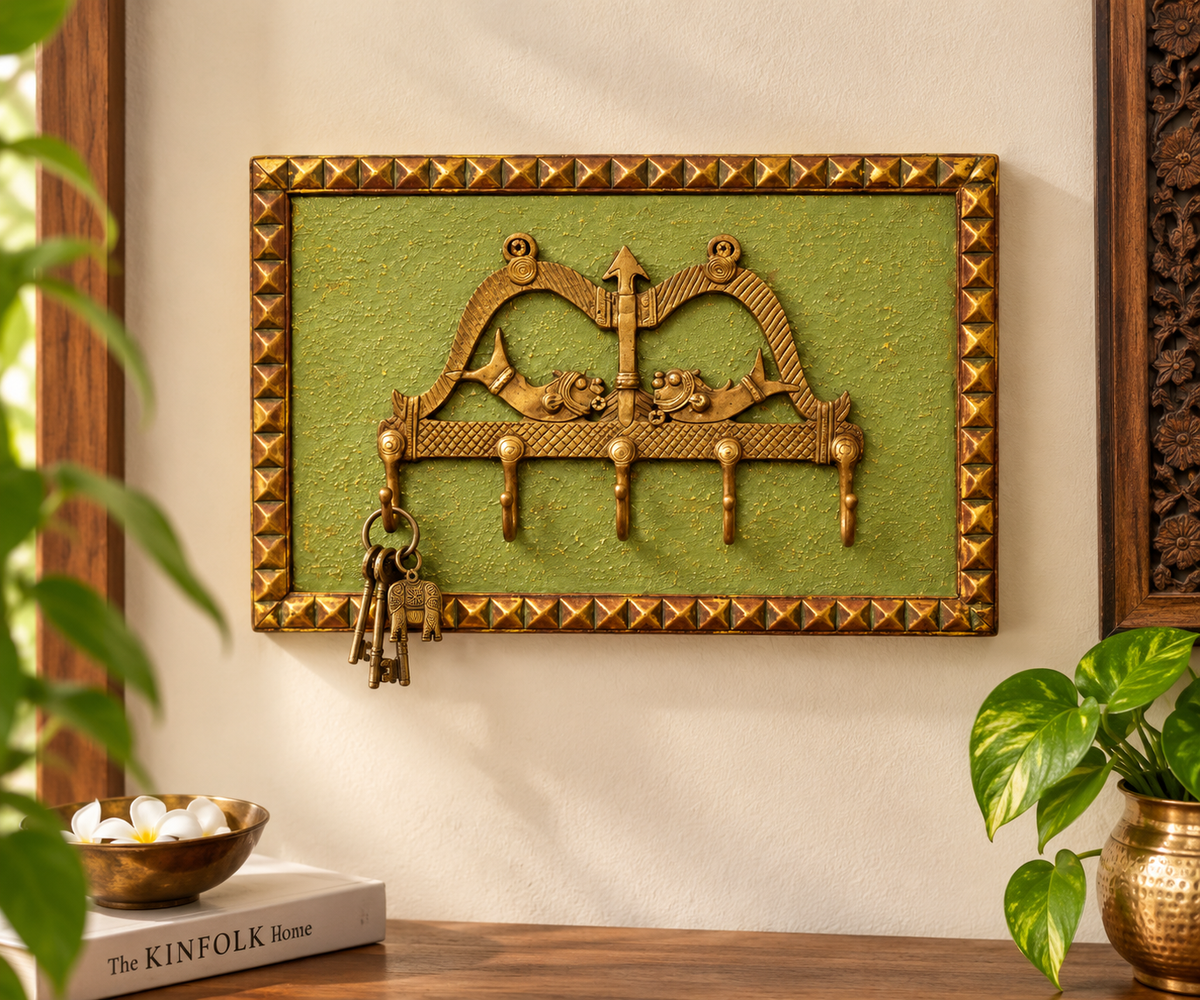 Handcrafted Dokra key hangers for wall décor – hoWme