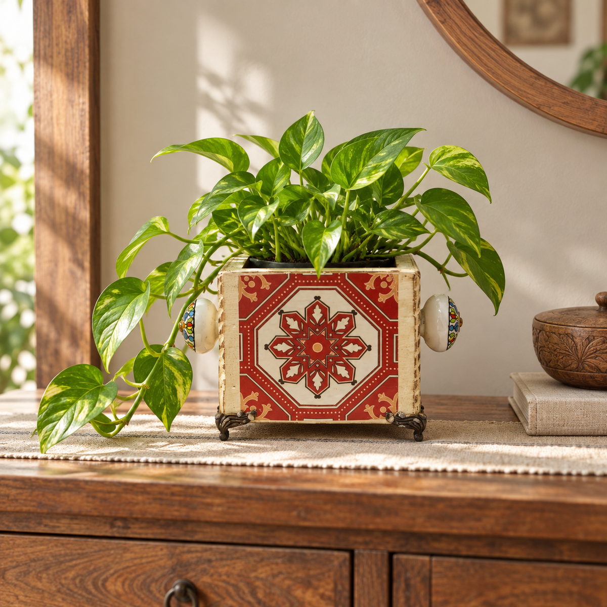 Handcrafted Red Floral Medallion Decoupage Planter for table or shelf décor – hoWme