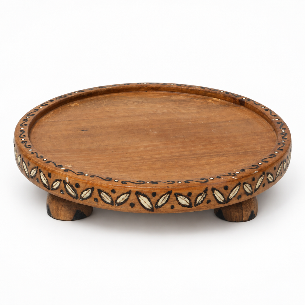 Handcrafted wooden pedestal platter with pyrography – angled view for table or shelf décor – hoWme